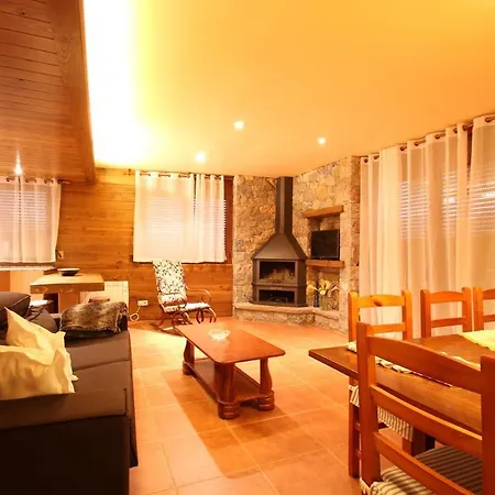 Apartaments Piteus Casa Dionis Apartment