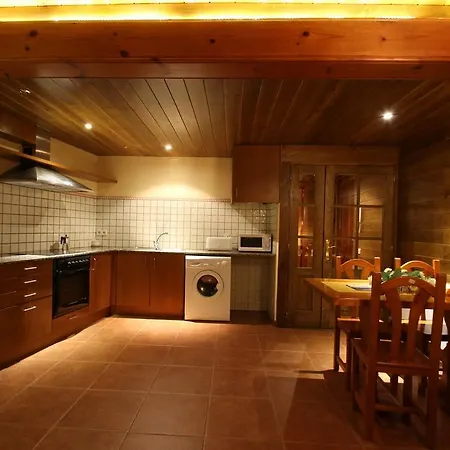 Apartaments Piteus Casa Dionis Apartment